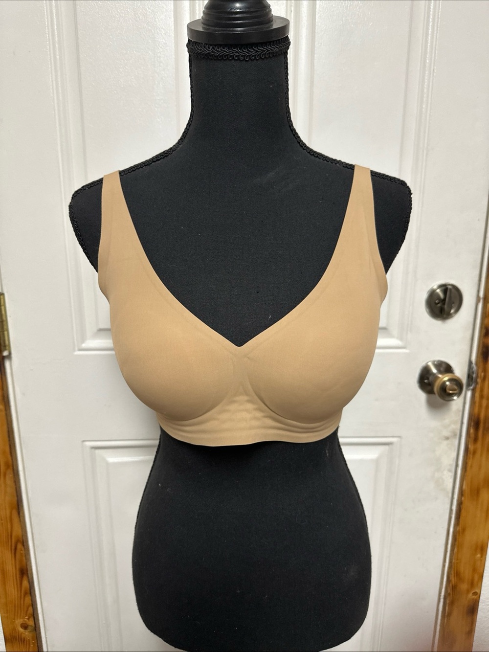 Soft Intention Wireless Bralette Bra Beige Hook & Eye Adjustable Straps